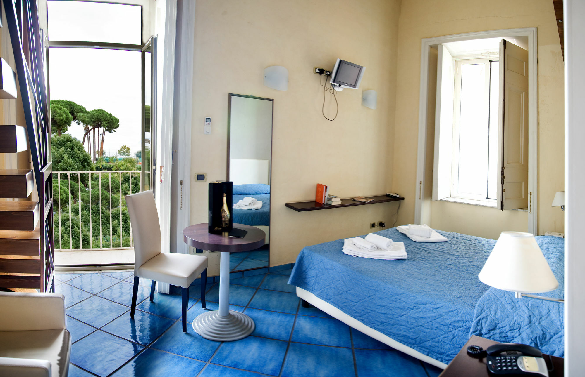 نابولي B&B Napul'E المظهر الخارجي الصورة